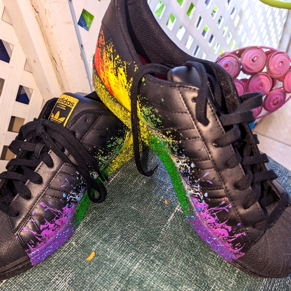 Addidas pride / size 13 - Picture 1 of 2